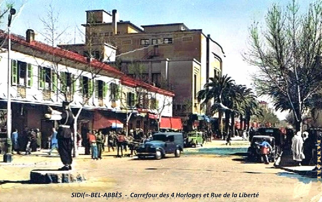 Sidi-Bel-Abbes - Carrefour des 4 Horloges et Rue de la Liberte.jpg